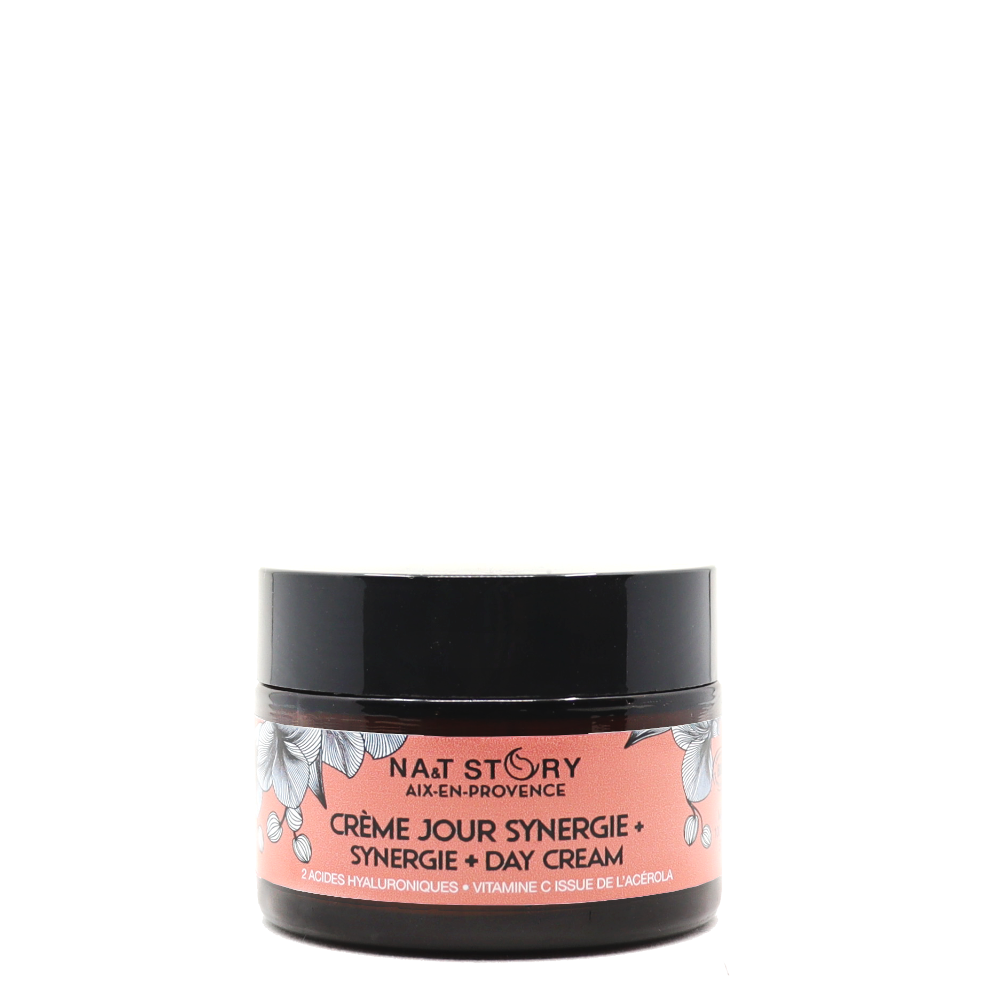 CREME_ANTIPHOTOVIEILLISSEMENT POT DE CRÈME SUR FOND BLANC